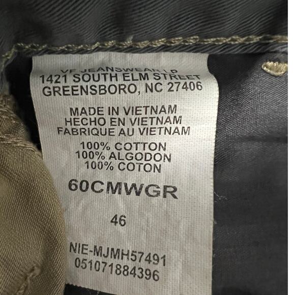 Wrangler Cargo Shorts Mens 46 10" Tan Gorpcore Outdoor Workwear Retro - Picture 3 of 8